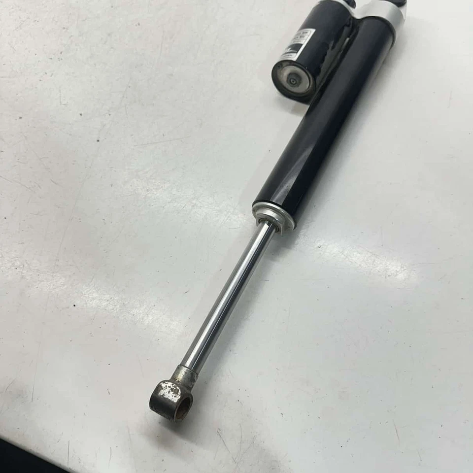 Задний трековый амортизатор, Walker Evans — 2018 POLARIS 800 SWITCHBACK ATTACK 144 - Изображение 2 из 4