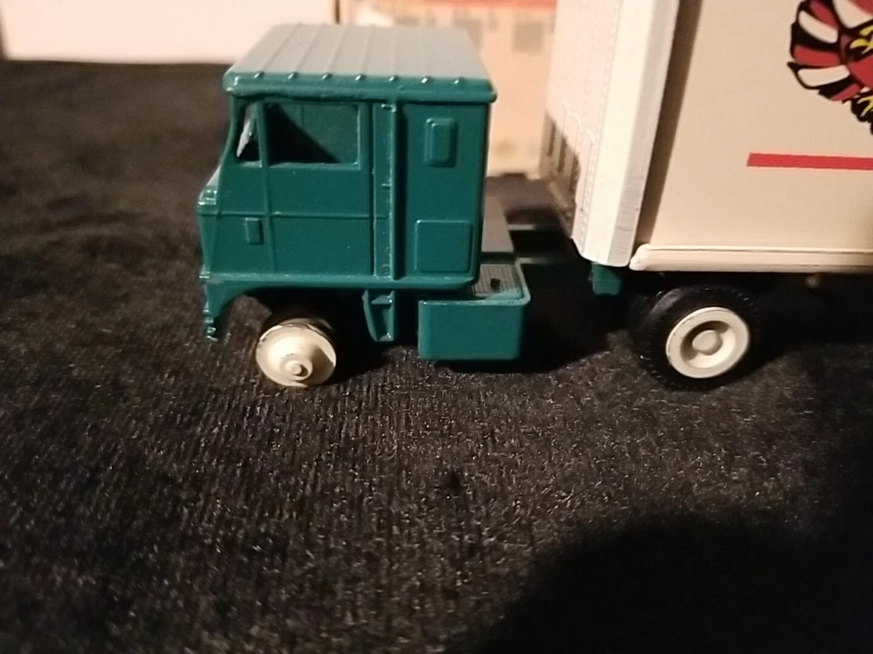 Remolque tractor Winross Time DC 1972 camión fundido a presión falta un neumático delantero Foto 3 de 4