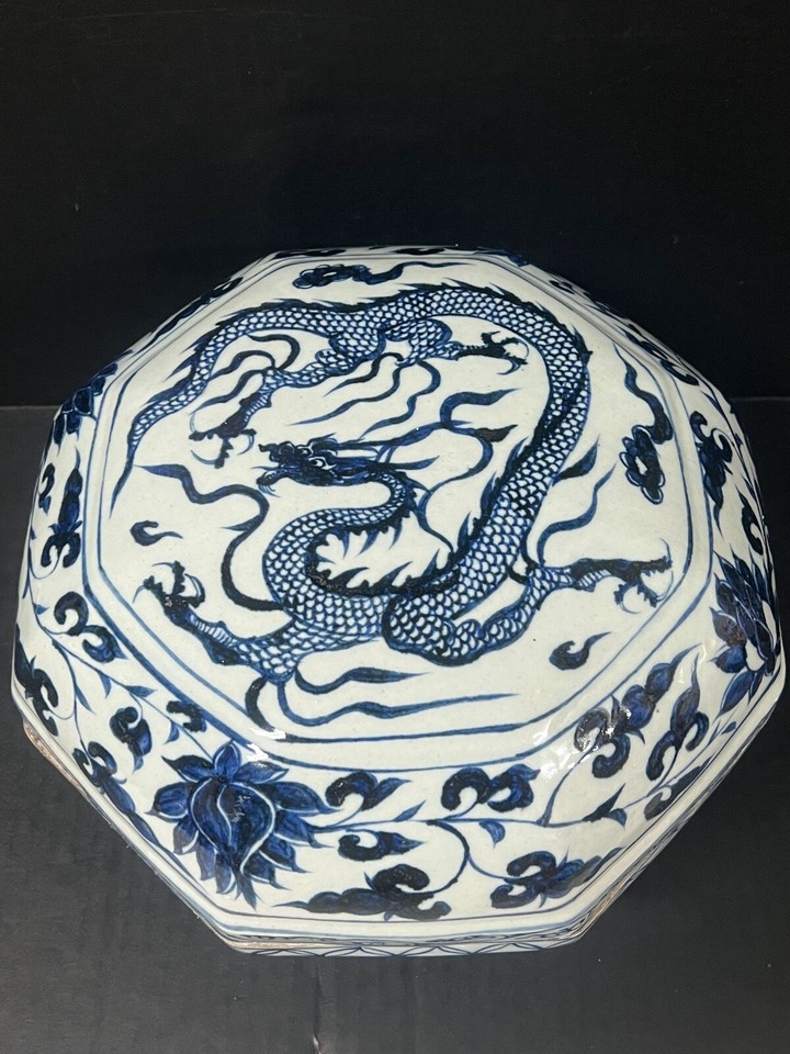 CHINESE ART BLUE AND WHITE PORCELAIN LARGE LIDDED BOX DRAGON DESIGN | eBay