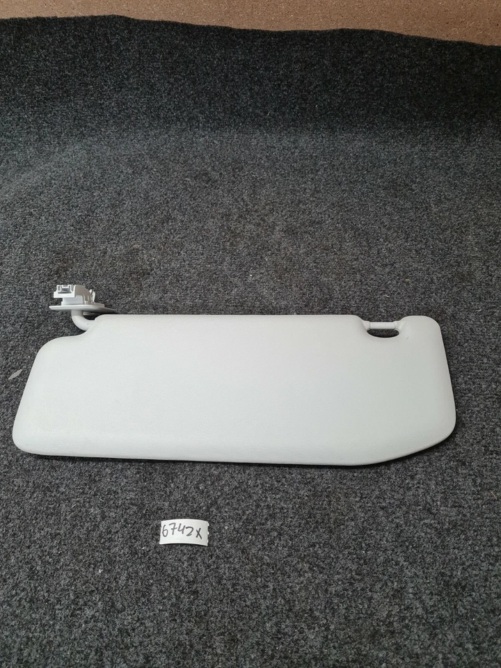 Parasol lateral izquierdo pasajero peugeot 2008 2016 Foto 3 de 3