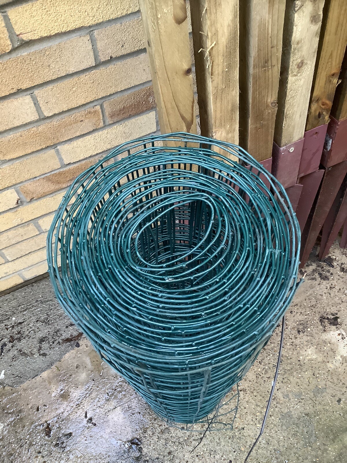 11 Fence Posts, Ground Spikes and Wire Fencing eBay