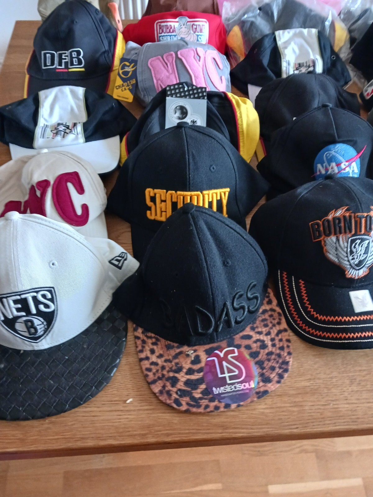 brand new wholesale joblot baseball caps hats x 60 pieces mixed designs