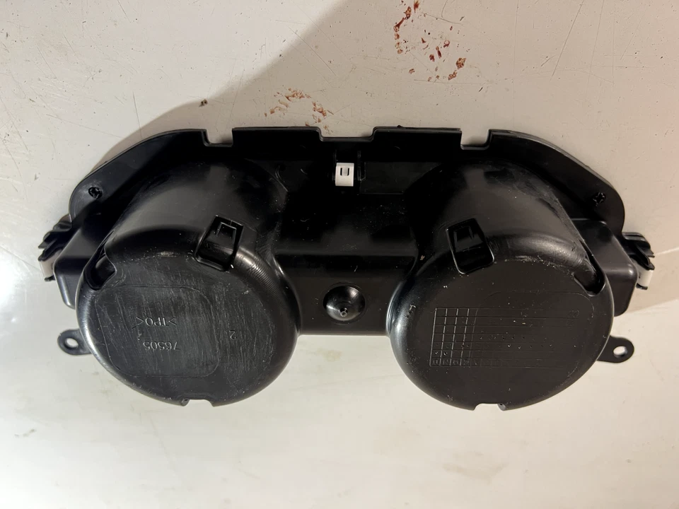 CENTER CONSOLE DUAL CUP HOLDER PANEL OEM RAM 1500 New Body 2019 - 2023 - Image 4 of 4