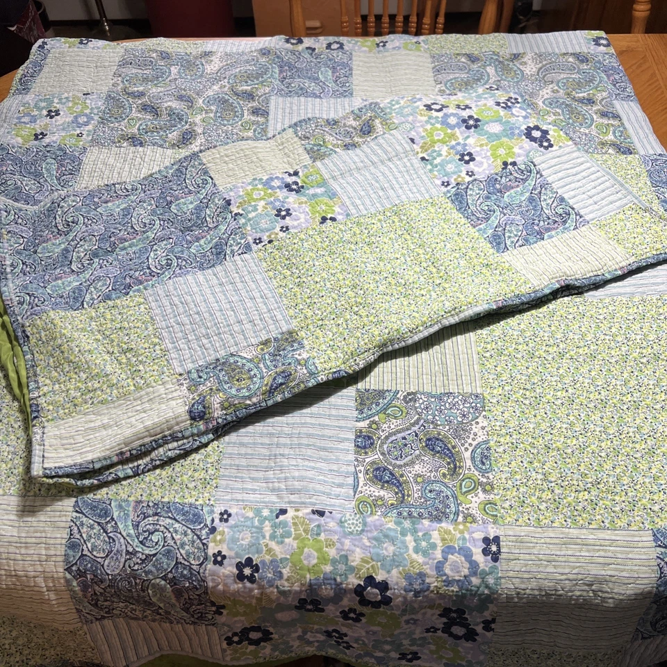 Laura Hart King Quilt Comforter 2 Shams Reversible Cotton Blue Green Cottage - Image 4 of 4