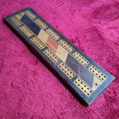 Vintage Ganzholz Cribbage Brett Intarsien 2 Spieler Kartenspiele 22x 6cm Metallfüße