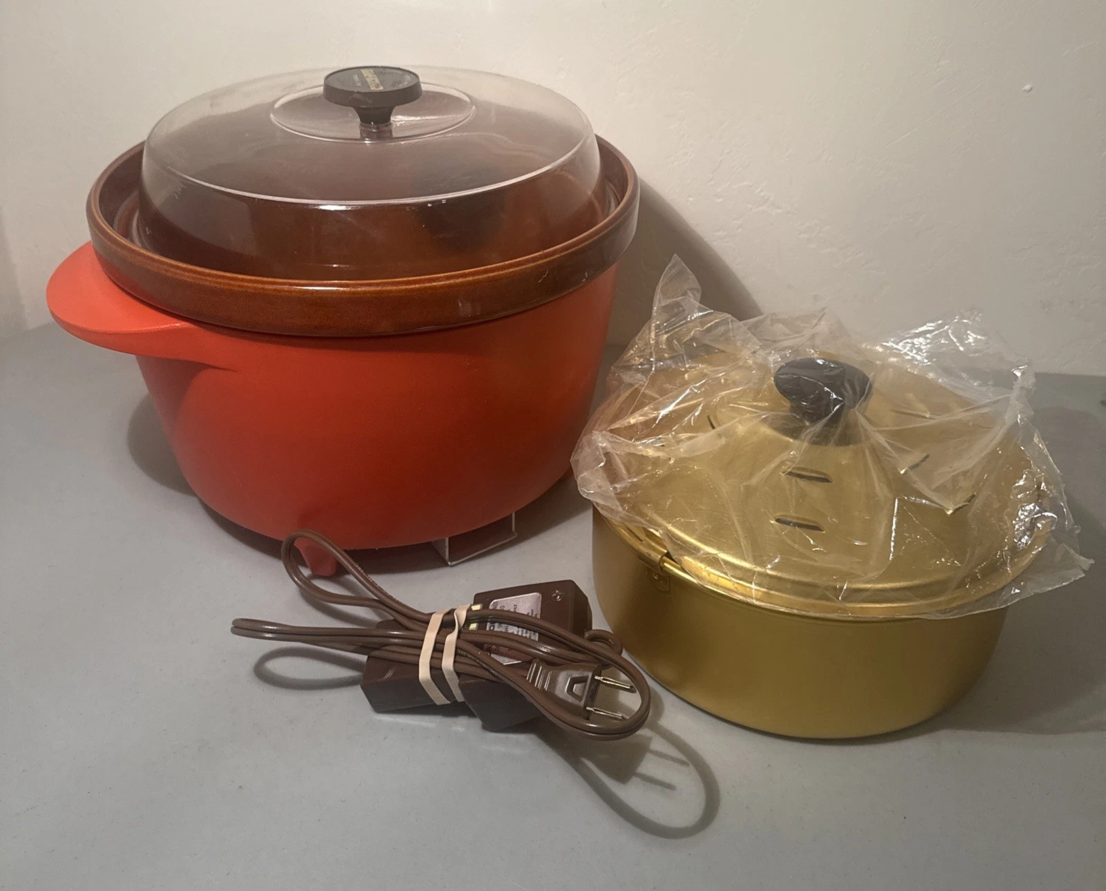 Rival Crock-Pot 5 Quart Slow Cooker Orange 3300-2 Bread N Cake Bake Pan Cord