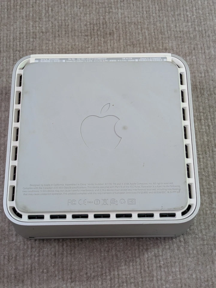 Apple Mac Mini A1283 Desktop UNTESTED No Cables Or Cords - Image 4 of 4