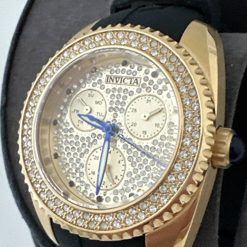 Reloj para dama Invicta Angel cristal esfera dorada silicona negra 28485 Foto 4 de 4