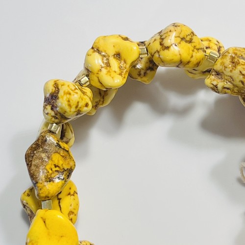 Yellow Faux Turquoise Freeform Nugget Shape Beaded Wrap Bracelet Brass Spacers - Picture 10 of 12