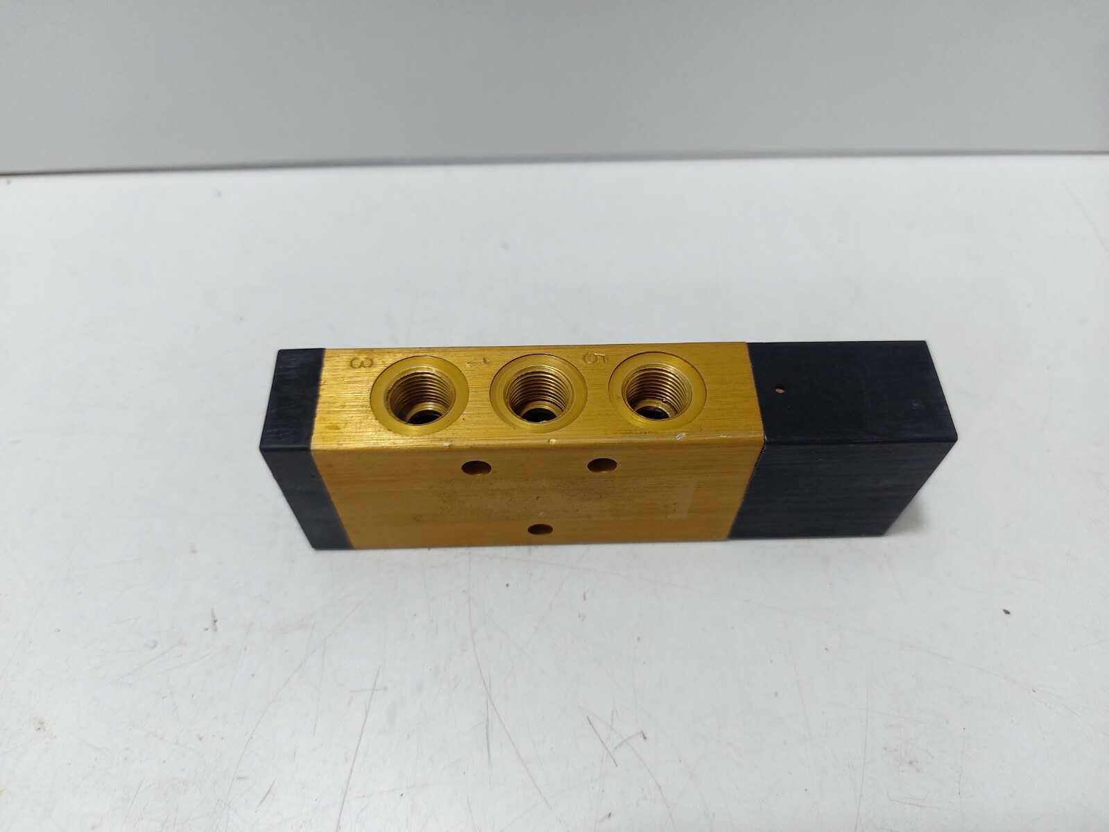 Picture 3 of 4