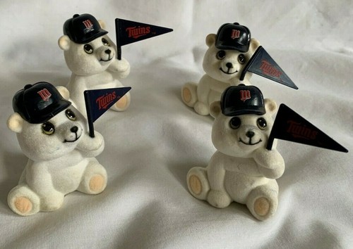 4 x MINNESOTA TWINS * 2" MLB BEARS w/ FLAG * MINIATURE TOY FIGURINES * NEW