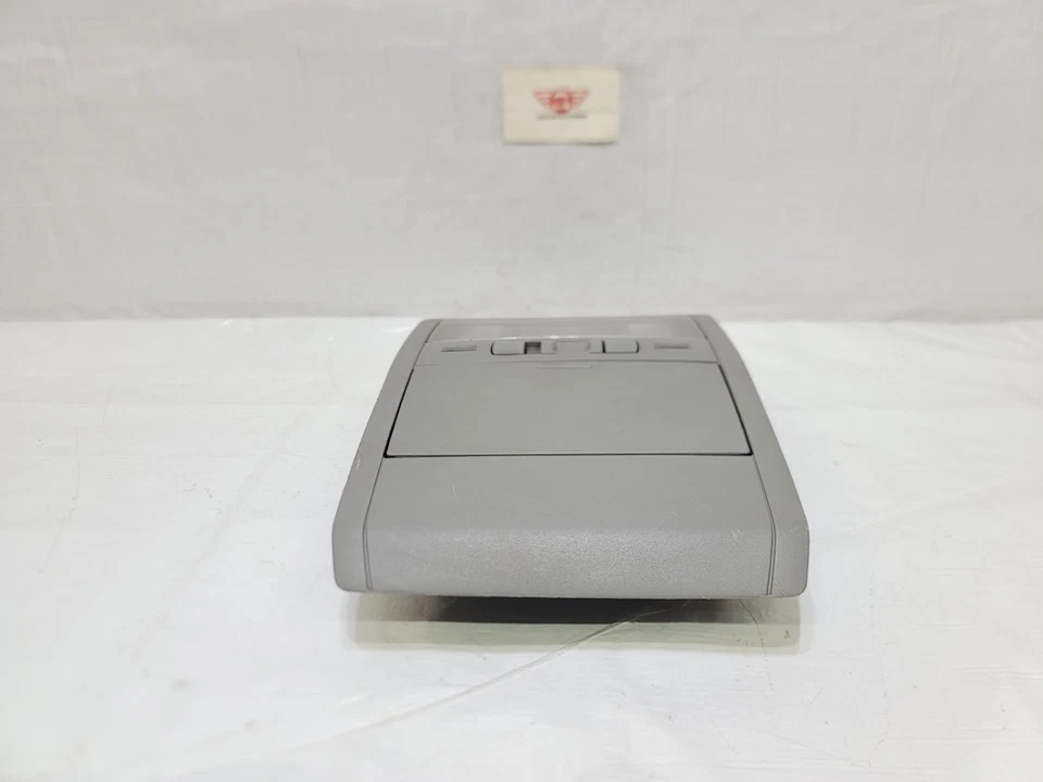 Toyota Prius 2004-2009 consola superior domo luz mapa lámpara OEM 81260-47010-B0 Foto 3 de 4
