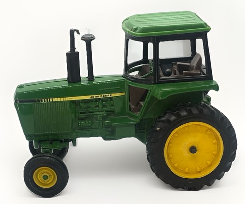Ertl John Deere Row Crop Tractor 4255 Diecast 1:16 Scale Farm Toy Green