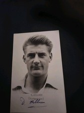 VINTAGE HAND SIGNED DERBYSHIRE COUNTY CRICKET CLUB PHOTO D MILLNER