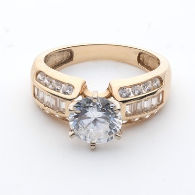 Solid 14k yellow gold sparkling cubic zirconia engagement ring . Size 9.