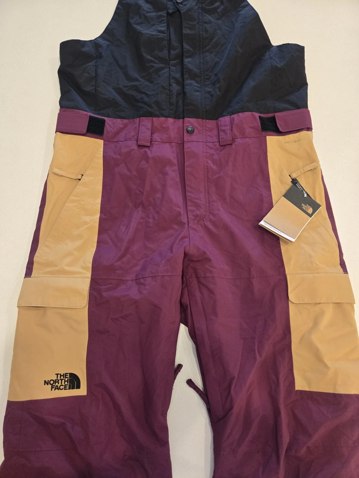 New The North Face Men's Medium Freedom Bib Boysenberry Ski Snowboard Pants
Opens in a new window or