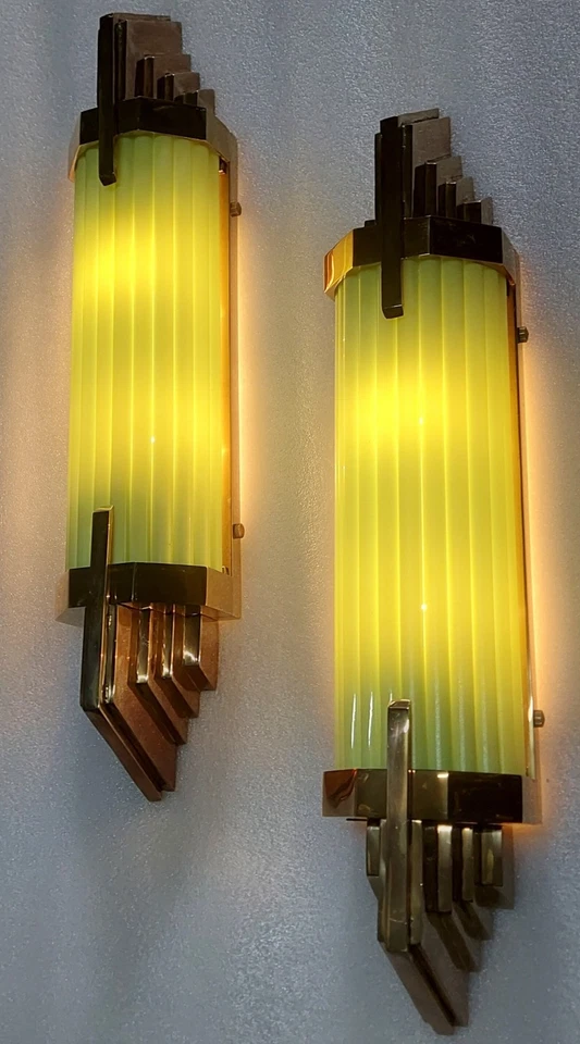 Skyscraper Vintage Art Deco Wall Sconce Light – Brass & Opaline Green Glass - Image 4 of 4