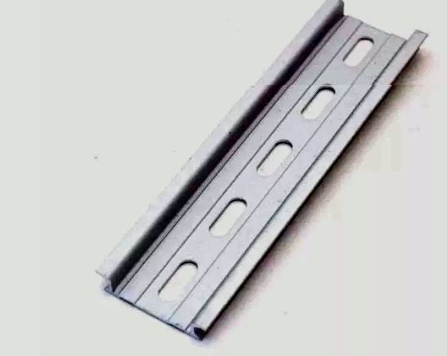 DIN Rail  1 Pieces 35mm Aluminum Slotted RoHS () 5"