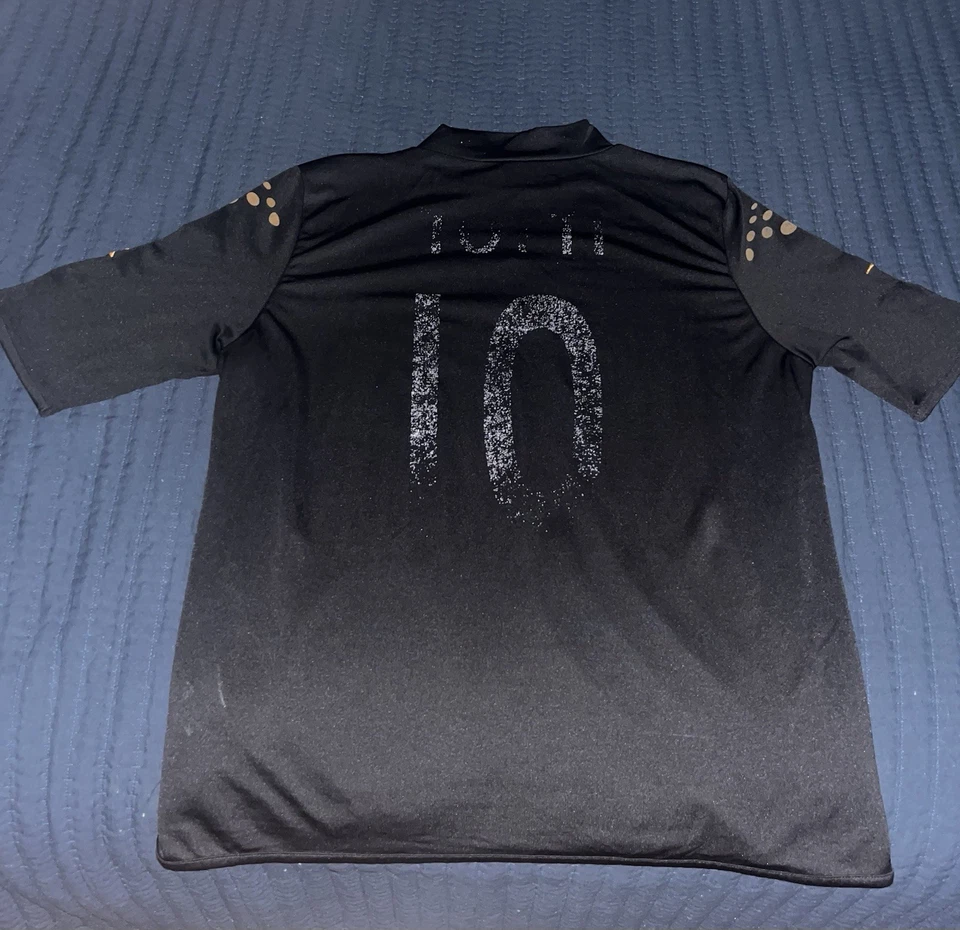 Francesco Totti as Roma Men's Retro Diadora Soccer Jersey Size M - Image 2 of 2