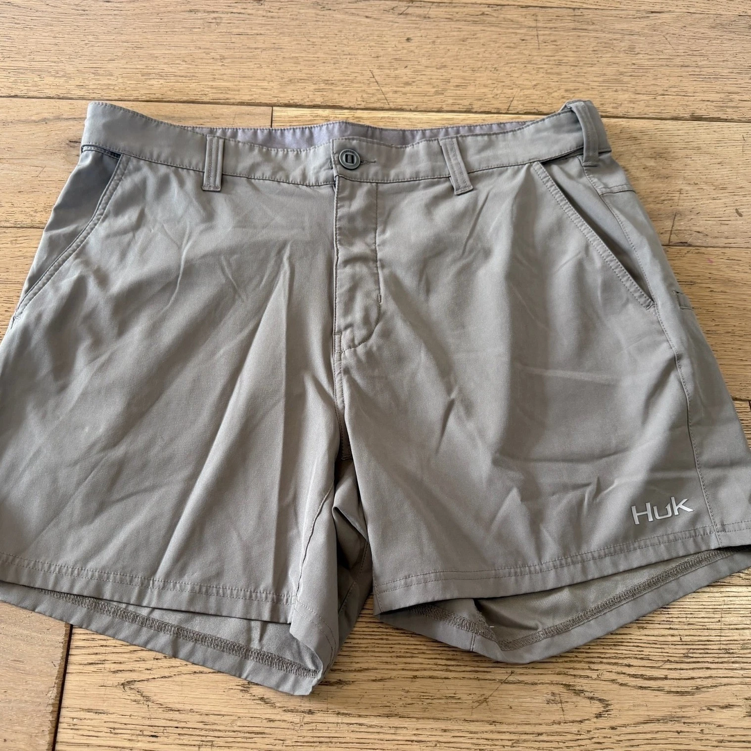 Huk Performance Fishing Shorts Mens XXL Gray Stretch Quick Dry (658)