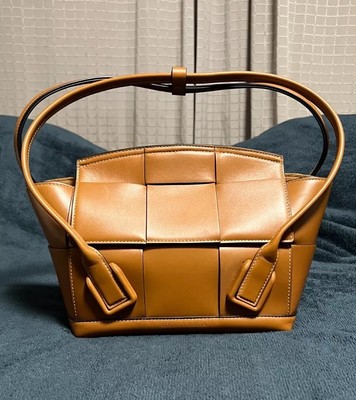 BOTTEGA VENETA Arco 33 Tasche Leather Brown NEU/Original