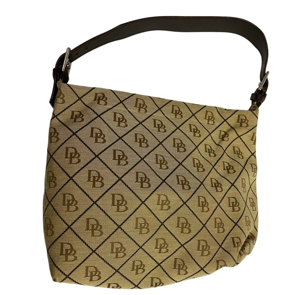 Bolso de Hombro Dooney & Bourke Marrón Monograma Estampado DB Estilo Acolchado 