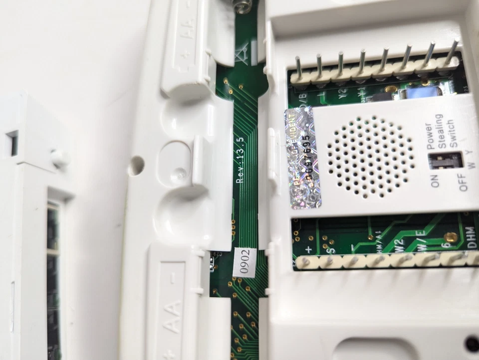 Termostato de pantalla táctil Rheem control de pared blanco Rodgers 1F95-1291 Foto 3 de 4