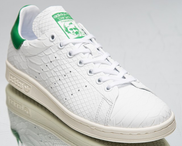 stan smith blue snakeskin