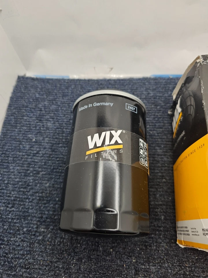 Filtro de aceite de motor Wix 57561 para Audi A4 Q3 2017 Volkswagen Tiguan *abollado Foto 2 de 4