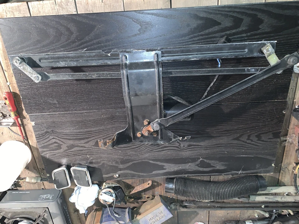 Motor limpiaparabrisas biturbo Maserati 425 1988 Foto 4 de 4