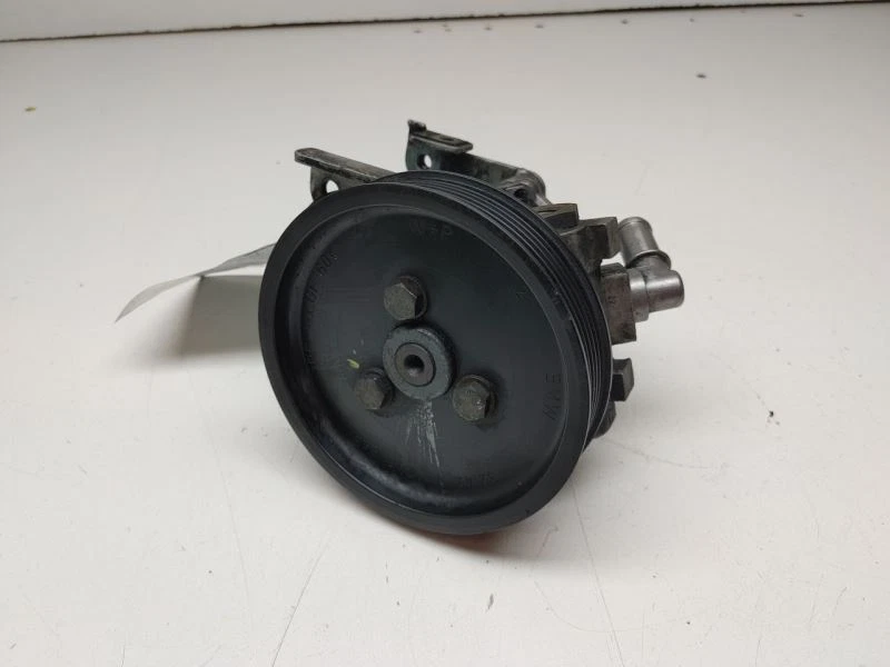 BMW 545I 2004-2005 bomba de dirección asistida Foto 2 de 4