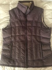 RARELY WORN PLUM COLORED LADIES SIZE M WOOLRICH DOWN VEST
