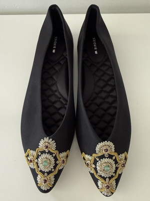 NWOB BIRDIES Goldfinch Pointed Toe Ballet Flats Shoes Size 9
