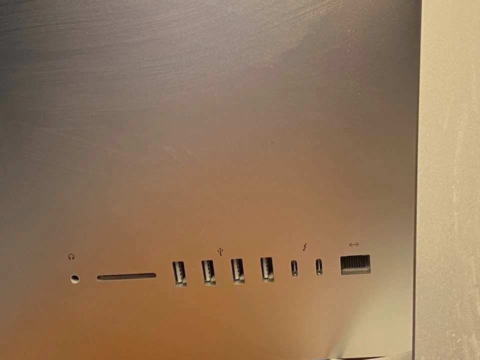 iMac 2019 mit 21,5 Zoll 4 K Retina Display - 1 TB HDD - 8 GB Ram - von privat - Bild 2 von 4