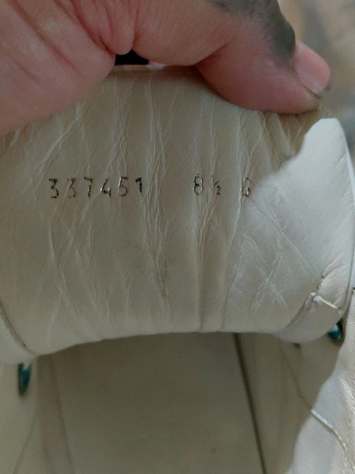 Zapatillas altas Gucci Coda a rayas 221825 - Talla 8G/8,5 estilo de lujo EE. UU. ($200) Foto 3 de 4