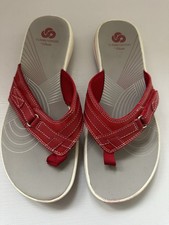 CLARKS BRINKLEY SEA CLOUDSTEPPERS RED SYNTHETIC TOE POST SANDALS Size 5D