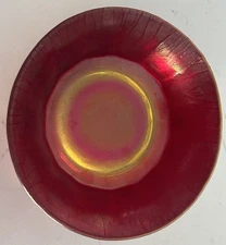 Beautiful 7 Inch Amberina Stretch Glass Bowl With Raised Rim Base MUST SEE