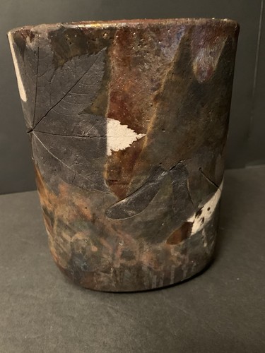 Vintage Deal Raku Pottery Piece Signed by Artist Dated 1985 Earth Tones Leaves - Picture 16 of 17