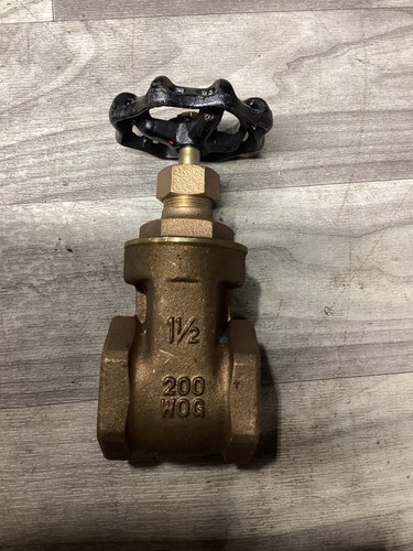JOMAR 200 WOG 1-1/2" NPT BRASS GATE VALVE #117N110