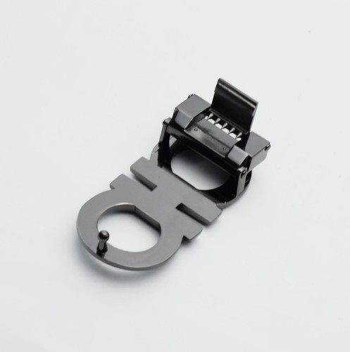 Classic Ferragamo Black Gancini Belt Buckle,For unisex 1.38" Wide Leather Belts - Picture 4 of 4