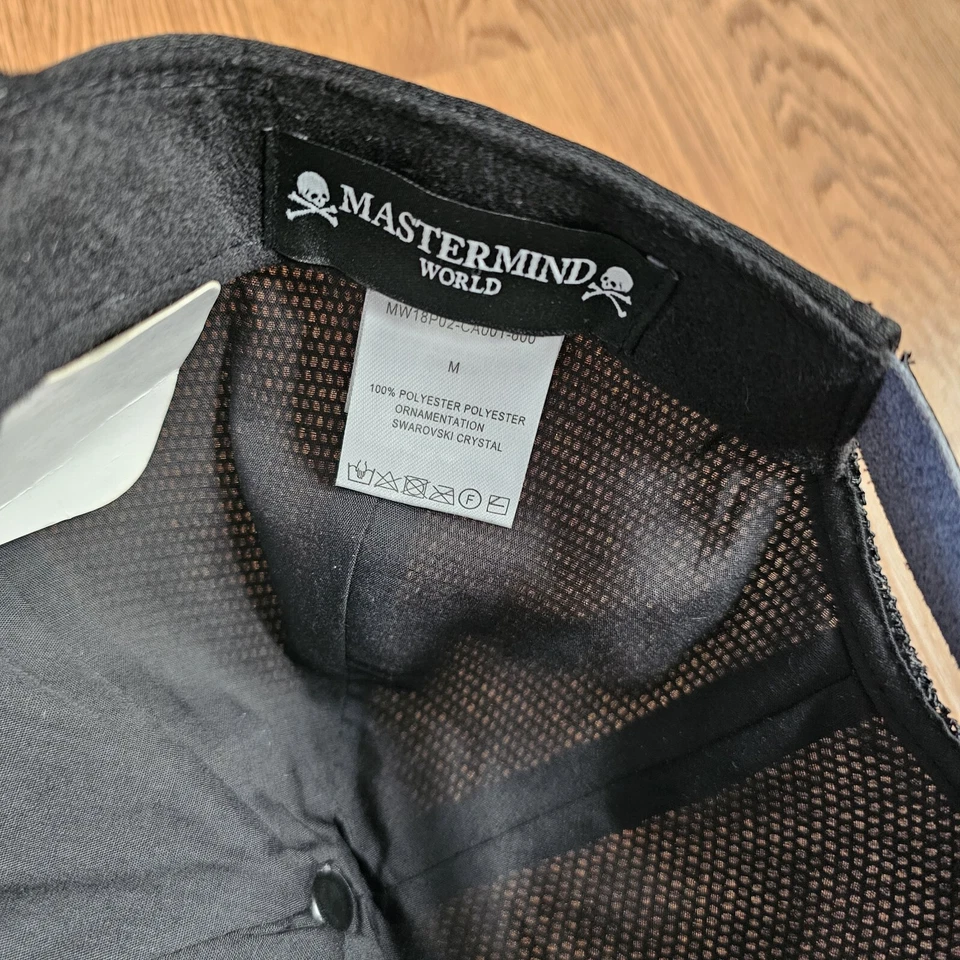 Sombrero de camionero Mastermind World Swarovski hecho en Japón Foto 2 de 4