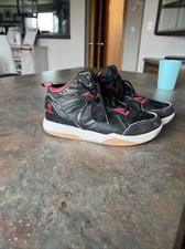 AND1 Boys Size 4 Lace-up Basketball Sneakers