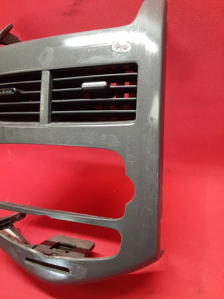 GM Chevrolet Sonic Dark Argent 2012-2016 panel de instrumentos metálico moldura central Foto 2 de 4