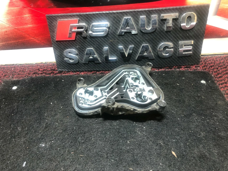 Seat Toledo MK4 2013 soporte para bombilla trasera trasera derecha trasero Foto 3 de 4