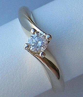 Ring mit Brillanten Diamanten Solitär Marke APART in 14 Kt. 585 er Gold 51 - Bild 1 von 4