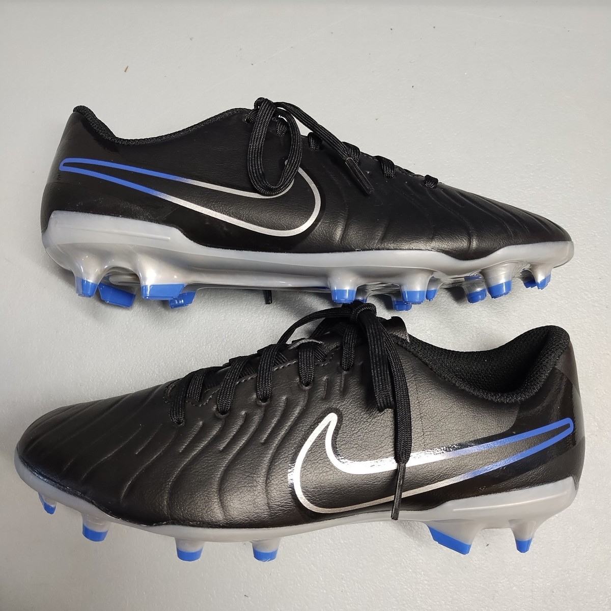Nike Tiempo Legend 10 Club Indoor Soccer Cleats Men's US Size 5