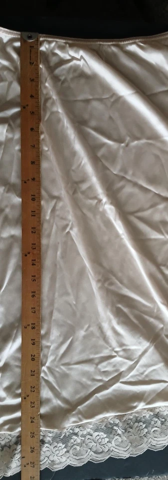 Dobladillo de encaje Chantilly marfil grande vintage Maidenform para mujer hecho en EE. UU. AÑOS 90 Foto 4 de 4