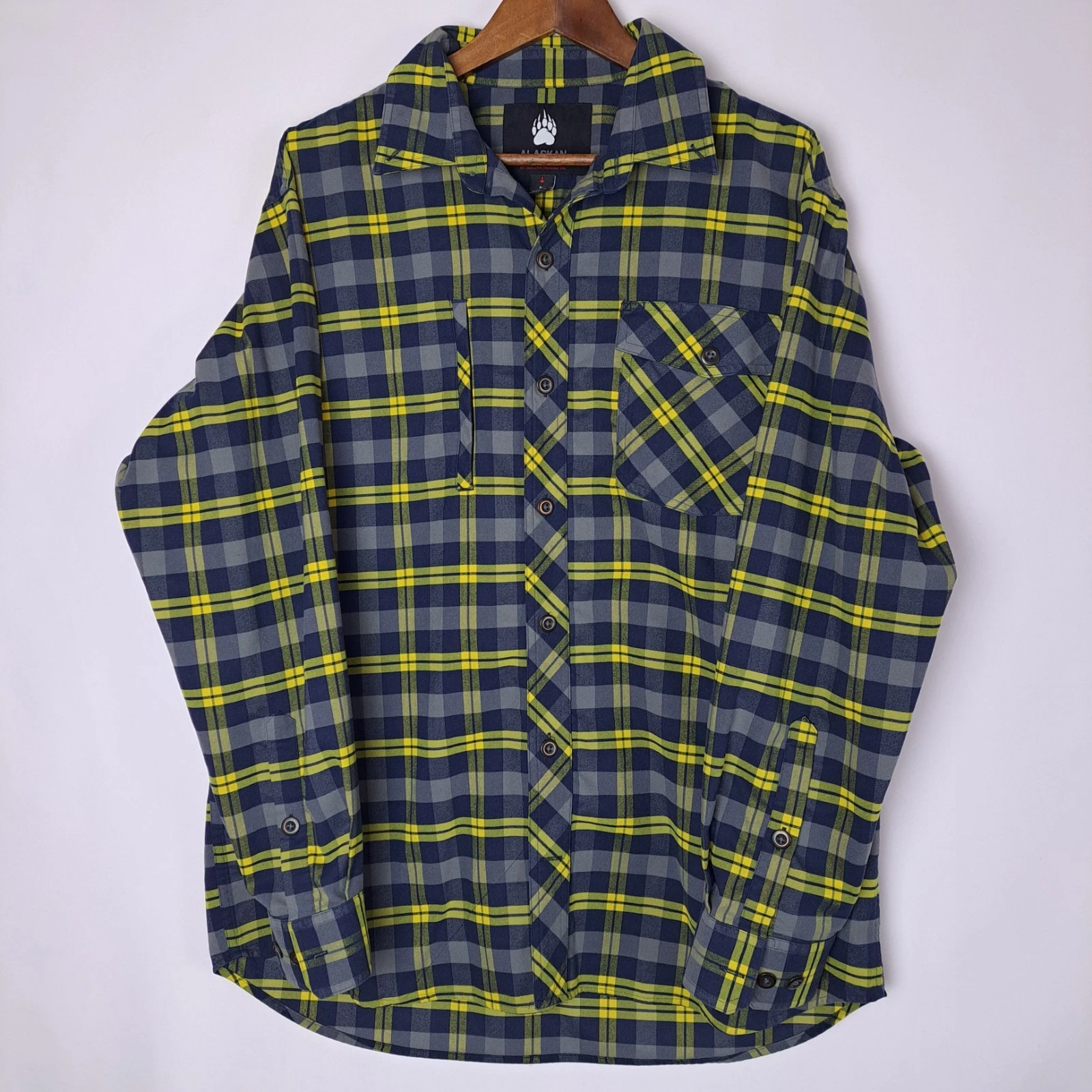 Alaskan Hardgear Flannel Shirt Mens Large Button Down Long Sleeve Plaid
Opens in a new window or tab