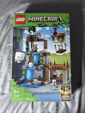 LEGO Minecraft Ghastly Station 21597 | Collec...
