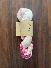 Lichen and Lace Yarn (100% Merino, Single Ply Fingering/Sock) in Color: Orchid